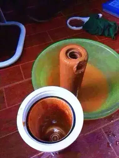 看看您家用的水管，是不銹鋼水管太貴，還是家人的健康不值得投資？