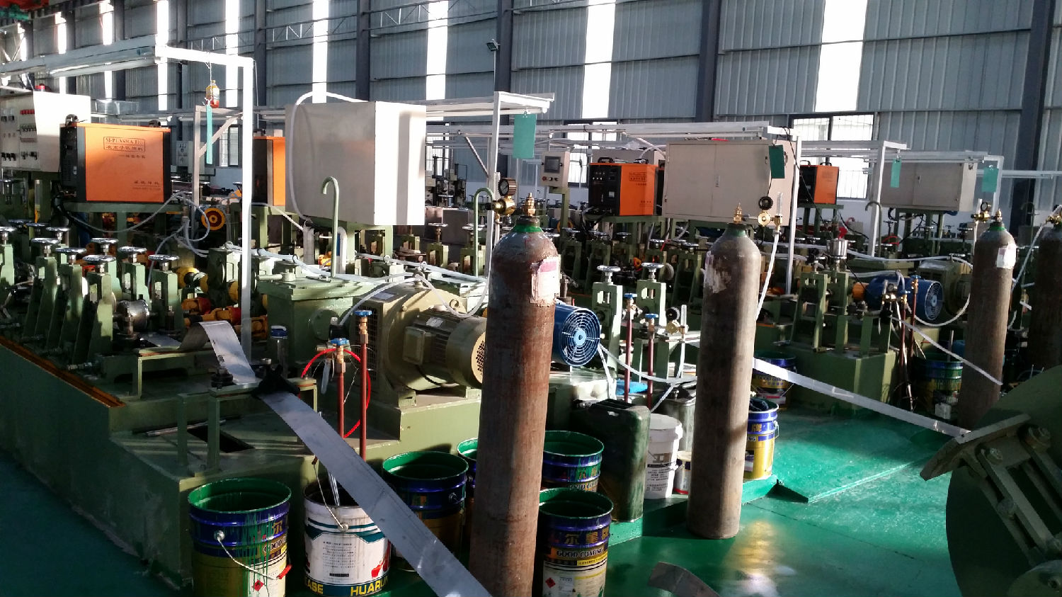 廣東永穗管業(yè)品牌不銹鋼管生產(chǎn)工廠車(chē)間實(shí)拍圖2