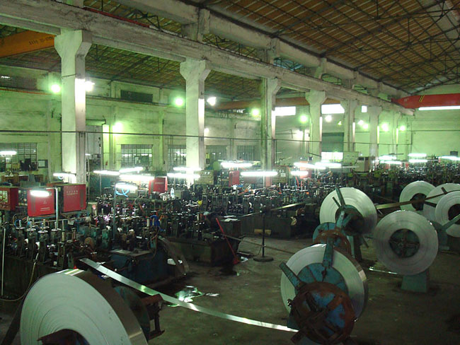 廣東永穗管業(yè)品牌不銹鋼管生產(chǎn)工廠車(chē)間實(shí)拍圖4