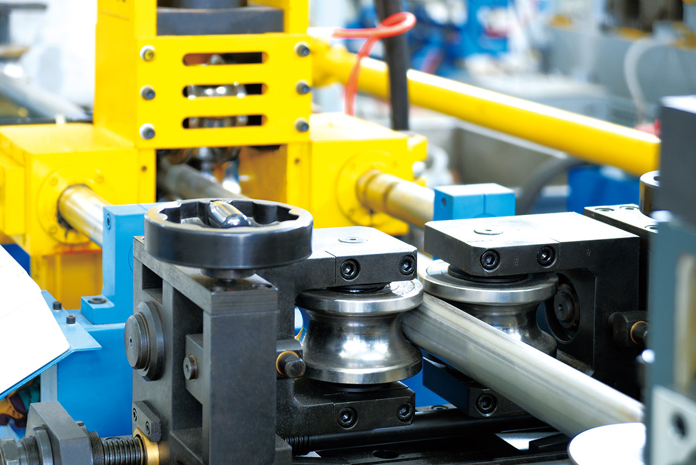 永穗不銹鋼圓管生產(chǎn)設(shè)備.jpg 永穗不銹鋼圓管生產(chǎn)設(shè)備.jpg